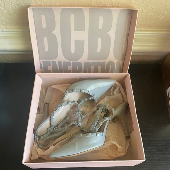 BCBGeneration Darron Grey Patent Pump - Picture 1 of 6